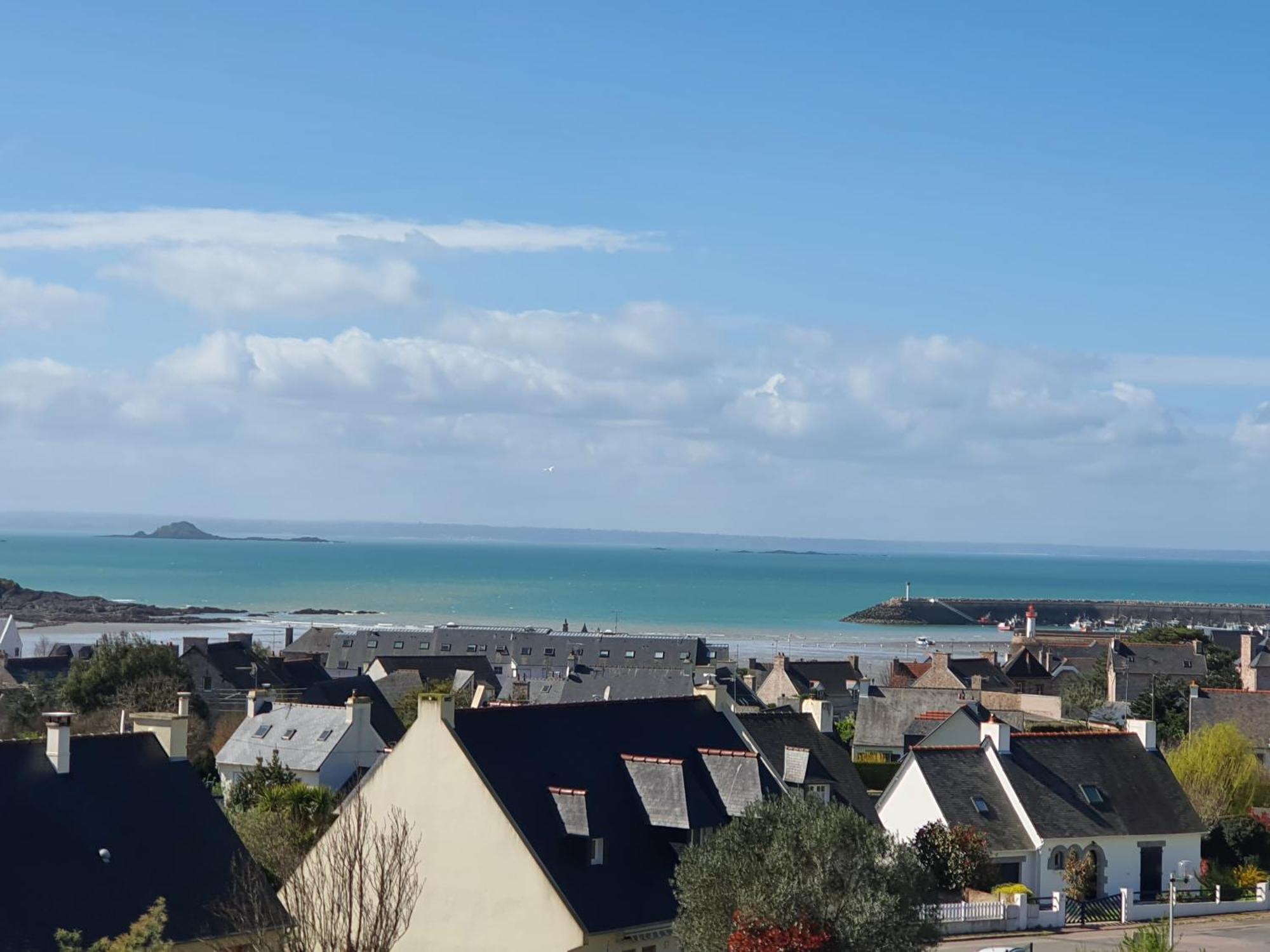 Appartement Bretagne Vue Mer Exceptionnelle Sur Les Hauts D'Erquy Au Calme ! Et Au Pied Du Gr34 Exteriör bild
